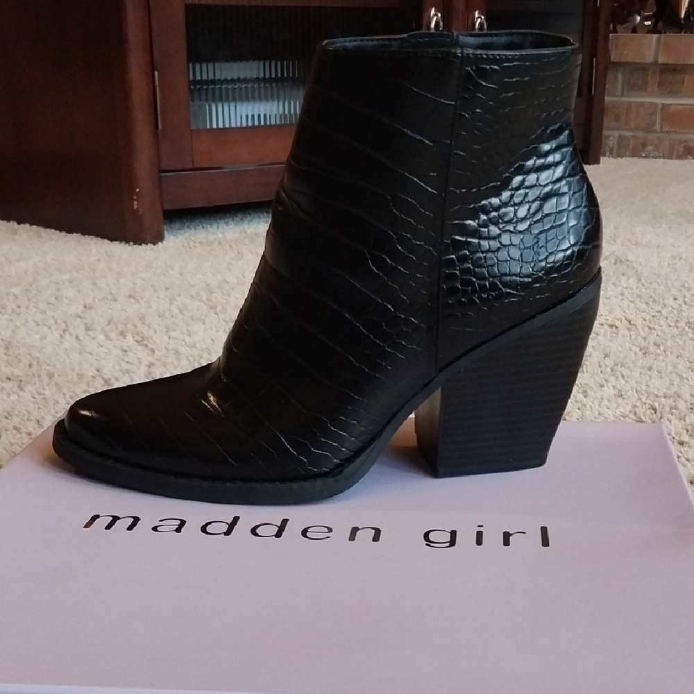Madden Girl Black Croc-Texture Ankle Booties